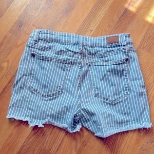 Judy Blue stripe (stretchy), high waist, 4 inch inseam, size medium